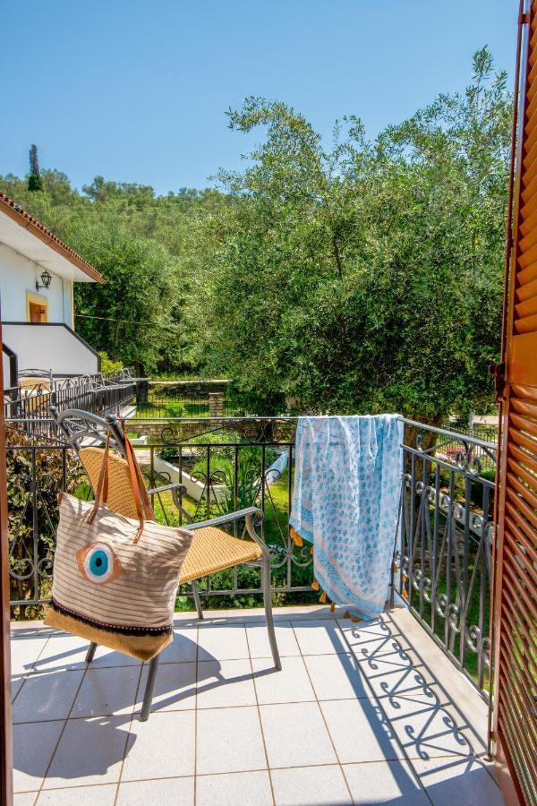 Livadi Studios With Pool Lákka Exteriér fotografie